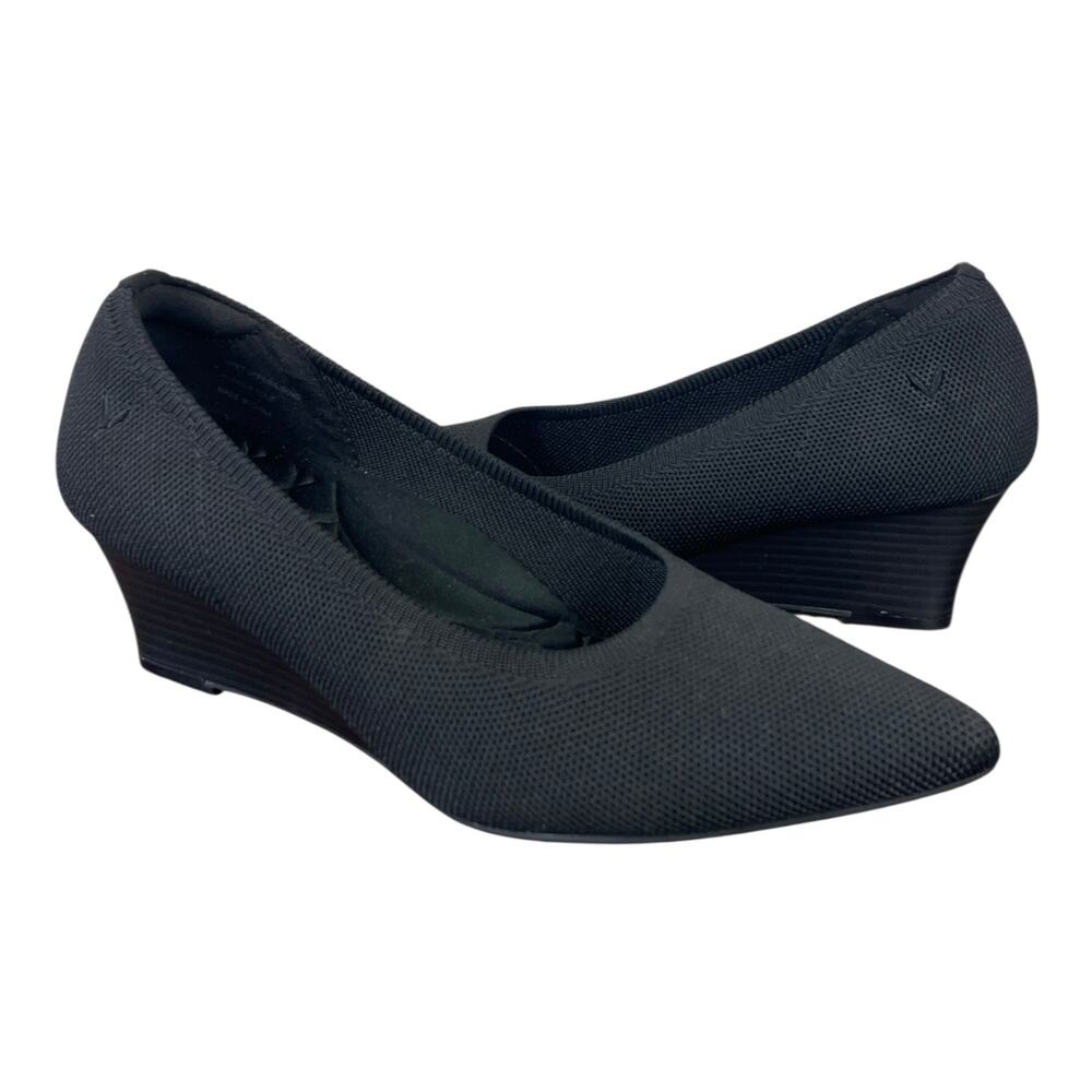 Chic Black Wedge Heels - Picture 6 of 13